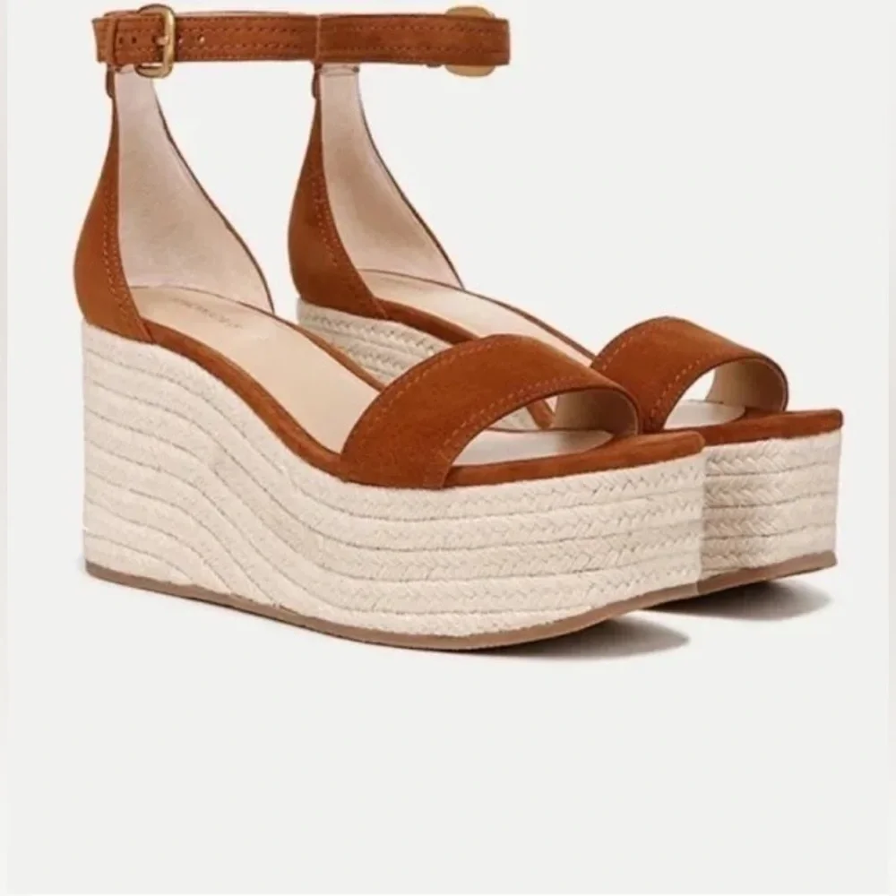 NIB Veronica Beard Gianna Suede Platform Wedge Sandals in Caramel Brown Size 9.